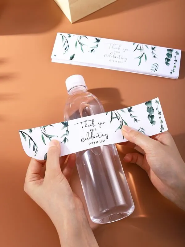 100 ملصق لقنية ماء